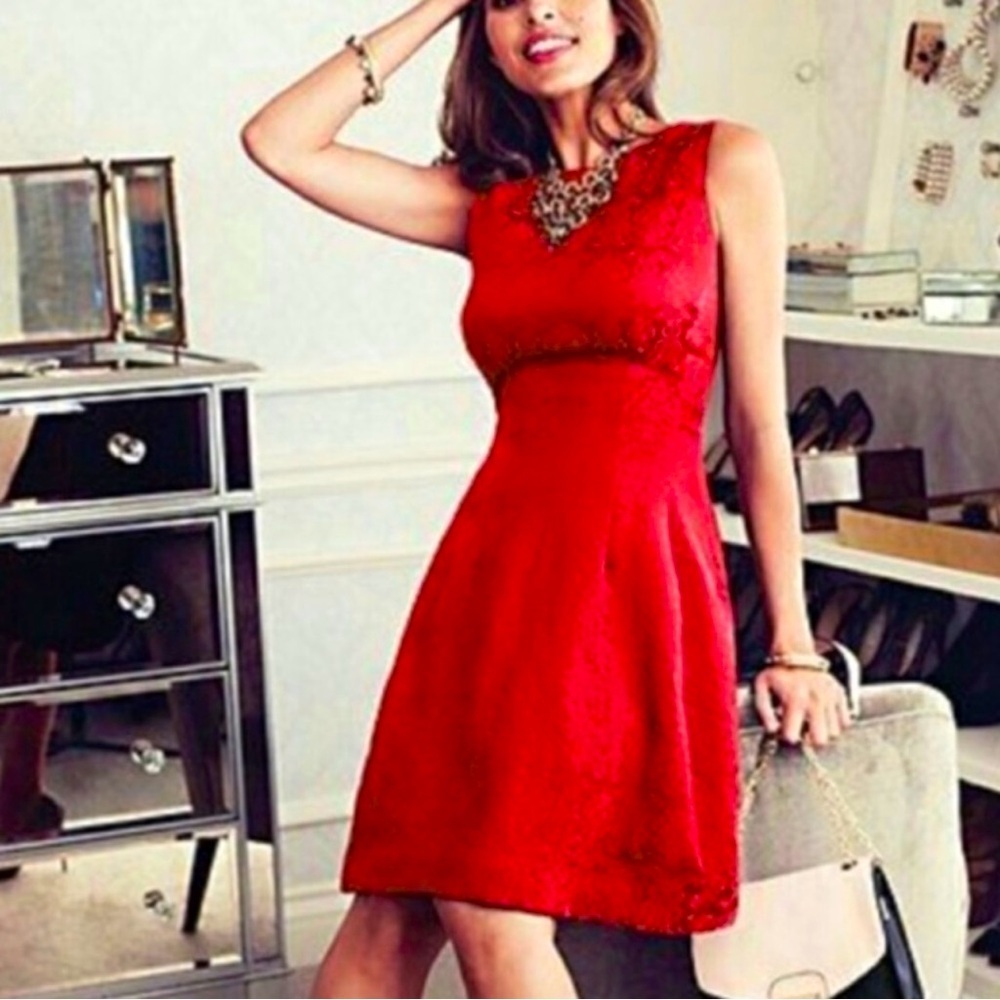 EVA MENDES for NEW YORK & COMPANY ~ Beautiful Red Jacquard Shift Dress ~ Size 0
